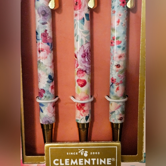 Set of 3 pens by Clementine Paper Inc. - Picture 4 of 5